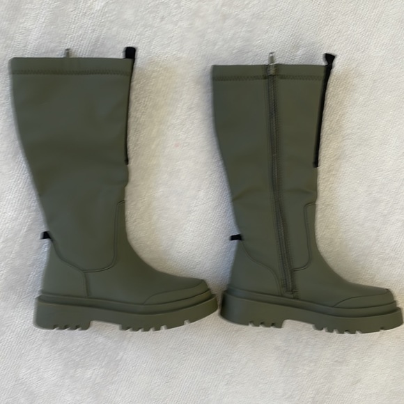 ZARA KIDS all weather insulated boots - worn once! No returns. - Picture 3 of 5